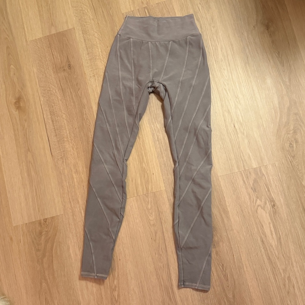 ALO Yoga Leggings